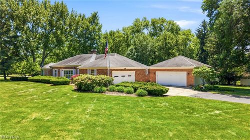 65 Redfern Dr, Youngstown, OH, 44505-1665 | Card Image