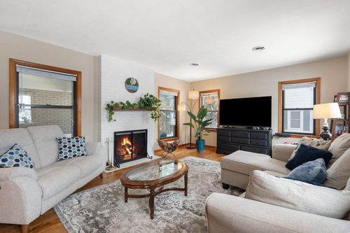 716 Dallas St, SAUK CITY, WI, 53583-1327 | Card Image