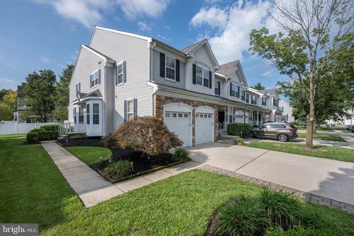 33 Weaver Dr, MARLTON, NJ, 08053-5584 | Card Image