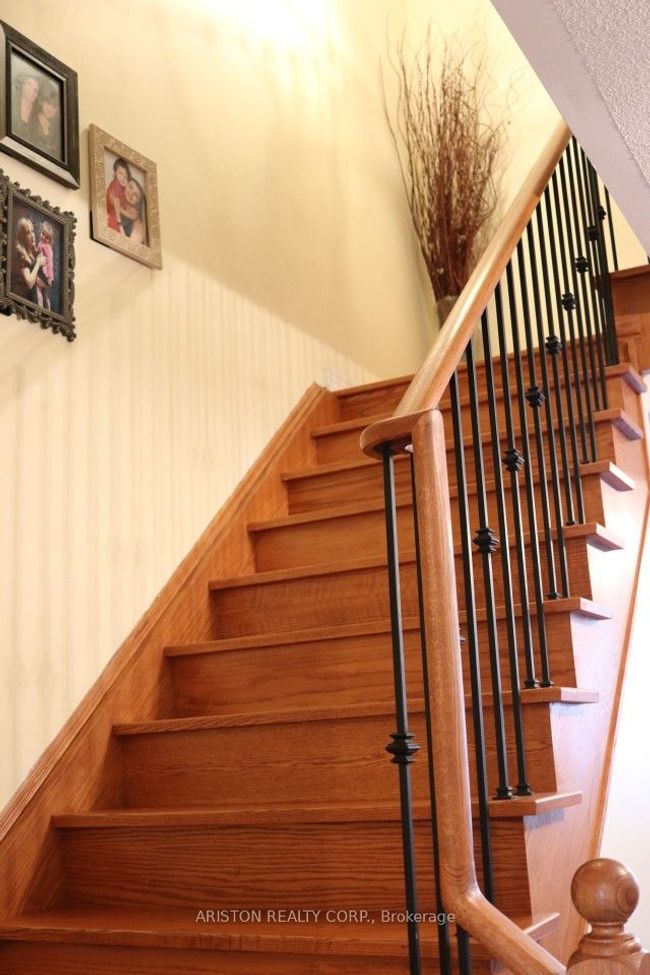 40 Alexie Way, House attached with 4 bedrooms, 3 bathrooms and 1 parking in Vaughan ON | Image 7