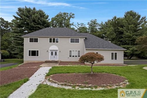 38 Knob Hill Rd, MORGANVILLE, NJ, 07751-9509 | Card Image