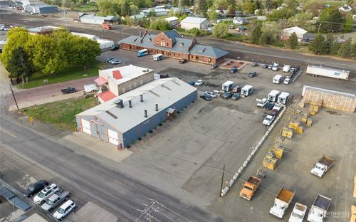303 N Wenas St, Ellensburg, WA, 98926-3076 | Card Image