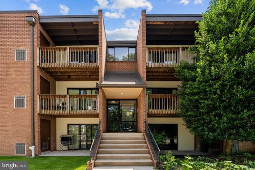 203-10725 W West Drive, FAIRFAX, VA, 22030 | Card Image
