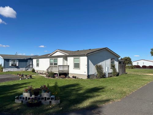 10510 W Richland Rd, Cheney, WA, 99004-8628 | Card Image