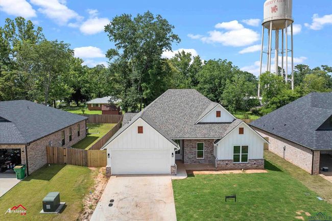 135 Hillcrest, House other with 4 bedrooms, 2 bathrooms and null parking in Gladewater TX | Image 24