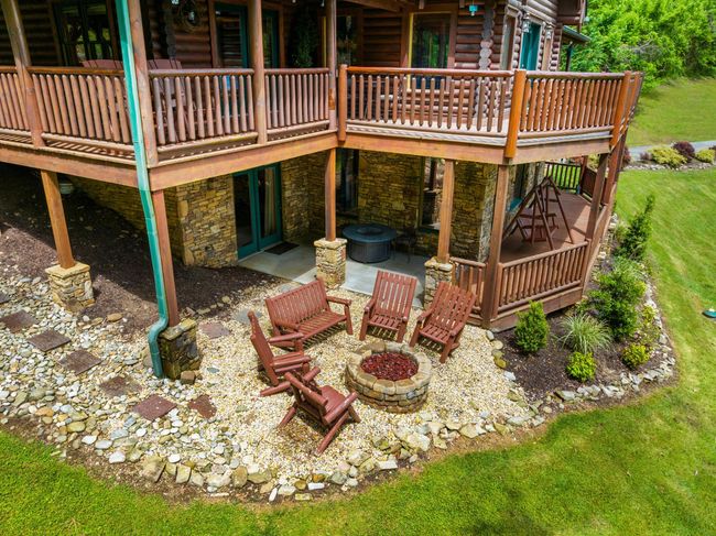 2414 Walnut Cove Way, House other with 4 bedrooms, 6 bathrooms and null parking in Sevierville TN | Image 57