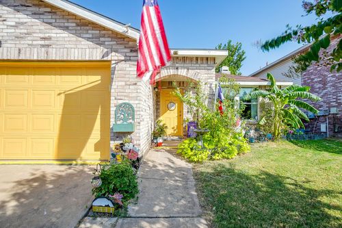 5441 Temecula Rd, Fort Worth, TX, 76244-6271 | Card Image