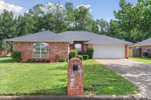 222 Amanda Ct, Whitehouse, TX, 75791-3847 | Card Image