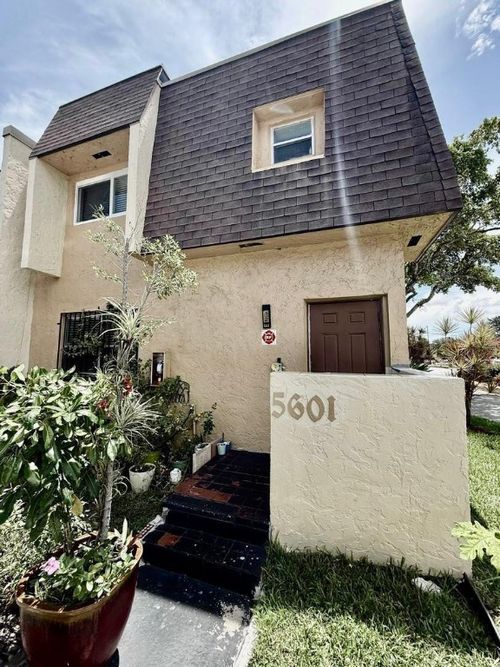 157-5601 Blueberry Ct, Lauderhill, FL, 33313-3069 | Card Image