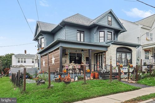 44 N 2nd St, FRACKVILLE, PA, 17931-1213 | Card Image