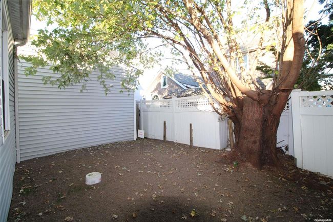 598 - 60 Bellmore Ave, House other with 2 bedrooms, 1 bathrooms and null parking in Point Lookout NY | Image 5