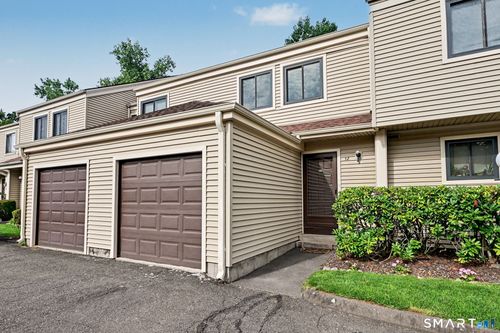 32-32 Deer Run, Bethel, CT, 06801-1459 | Card Image
