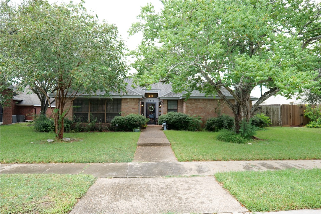 Starnberg Lake Dr, Corpus Christi, TX 78413