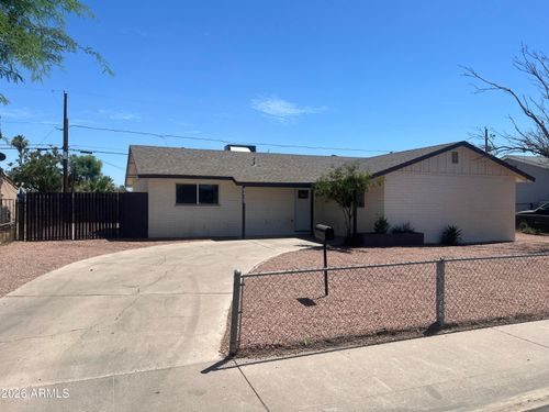 6425 W Rose Ln, Glendale, AZ, 85301-4320 | Card Image