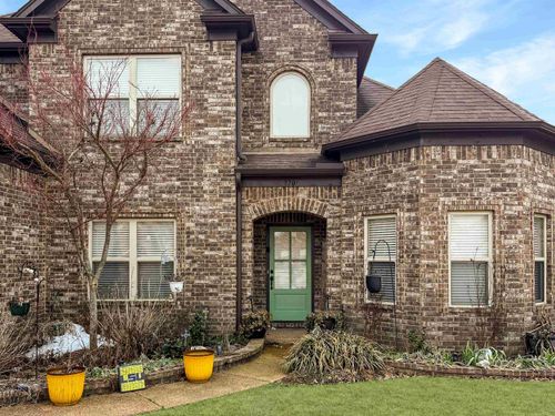 270 Running Brook Ln, Oakland, TN, 38060-5308 | Card Image