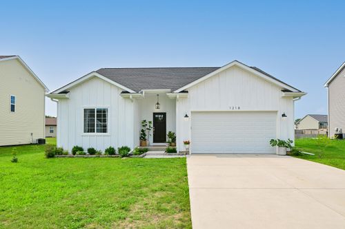 1218 Evergreen Dr, Delavan, WI, 53115-1519 | Card Image