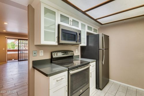 250-3131 W Cochise Dr, Phoenix, AZ, 85051-9501 | Card Image