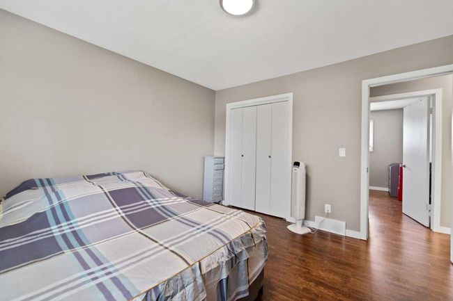 83 Penmeadows Place Se, House other with 4 bedrooms, 2 bathrooms and 2 parking in Calgary AB | Image 19