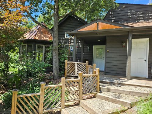 139 Wanderless Ln, Taylorsville, NC, 28681-6850 | Card Image