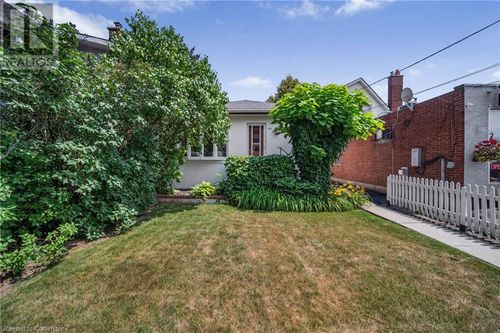549 Upper Wentworth Street, Hamilton, ON, L9A4T8 | Card Image