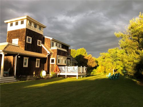 15 Seabreeze Ter, South Kingstown, RI, 02879-6542 | Card Image