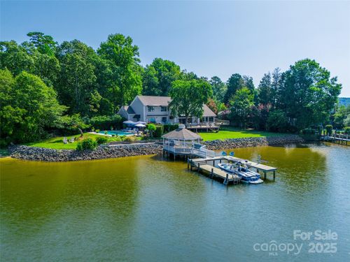 15 Old Stage Trl, Lake Wylie, SC, 29710-8931 | Card Image