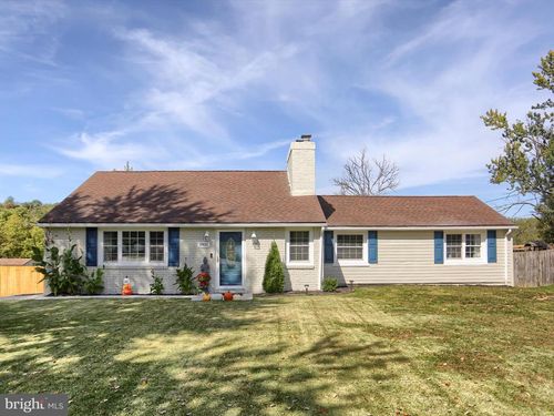 5931 York Rd, SPRING GROVE, PA, 17362-8062 | Card Image