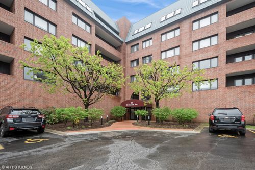 unit-307-101 Summit Ave, Park Ridge, IL, 60068-4185 | Card Image