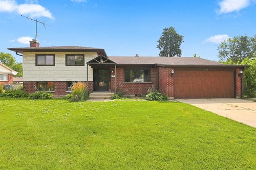 935 Anderson Ter, Des Plaines, IL, 60016-5972 | Card Image