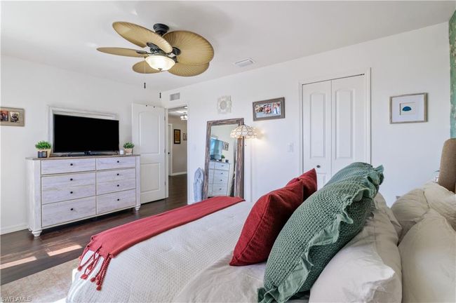 420 Se 13 Th Ct, House other with 4 bedrooms, 3 bathrooms and 2 parking in Cape Coral FL | Image 21