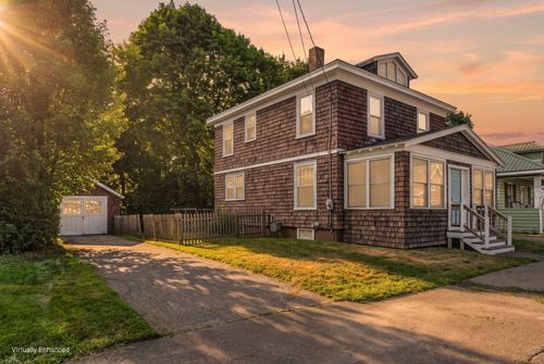31 Wiley St, Bangor, ME, 04401-3731 | Card Image