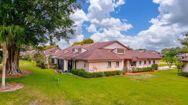 6700 Versailles Ct, Condo with 3 bedrooms, 3 bathrooms and null parking in Lake Worth FL | Image 68