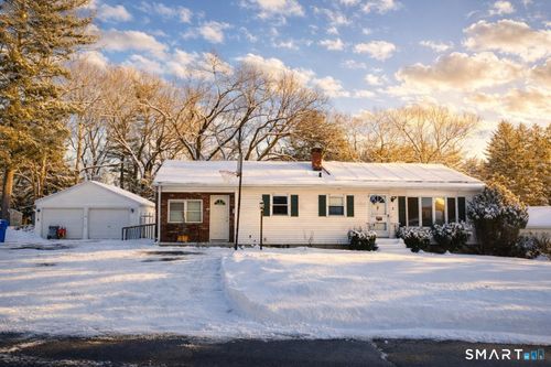 2 Sharren Ln, Enfield, CT, 06082-2031 | Card Image