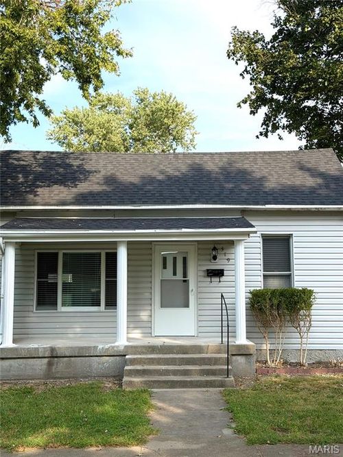 319 S Hamilton St, Marissa, IL, 62257-1558 | Card Image