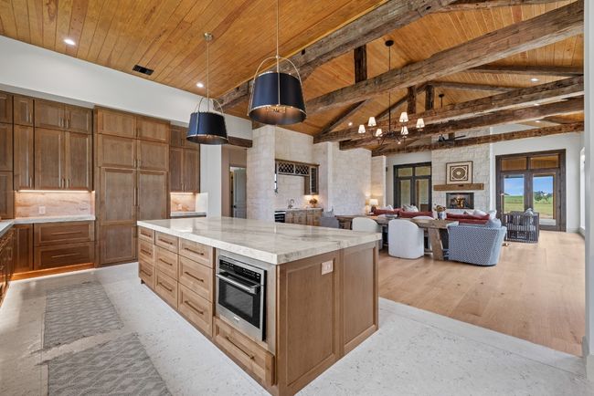 1318 Countryside Bnd, House other with 4 bedrooms, 5 bathrooms and 6 parking in Fredericksburg TX | Image 23