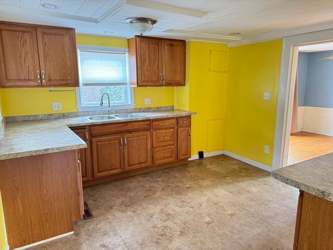 7 Stanton Ave, House other with 4 bedrooms, 1 bathrooms and 2 parking in Huntington MA | Image 7