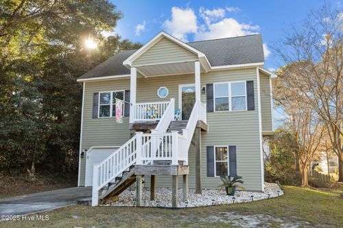 313 Loblolly St, Emerald Isle, NC, 28594-2832 | Card Image