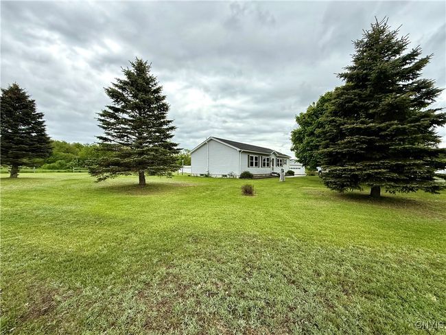 24929 Chrysler Dr, House other with 3 bedrooms, 3 bathrooms and null parking in Calcium NY | Image 5