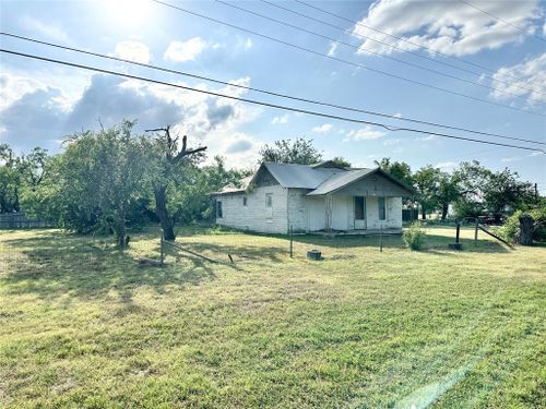 114 Drummond Street, Tye, TX, 79563 | Card Image