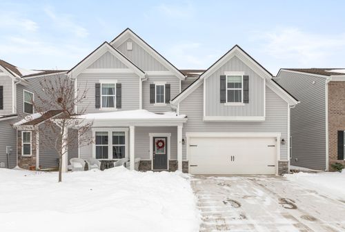 2621 Creek Bank Dr, Columbus, IN, 47201-1604 | Card Image