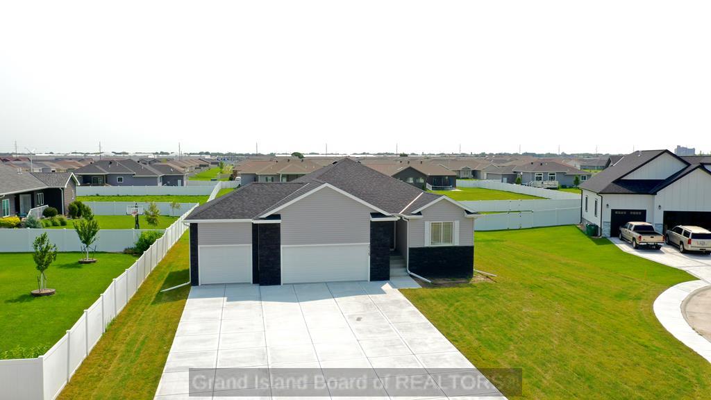Pearl Pl, Grand Island, NE 68803