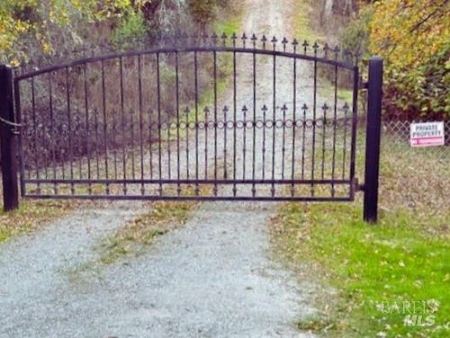 10275 Dewell Road Ext, Upper Lake, CA, 95485-9585 | Card Image