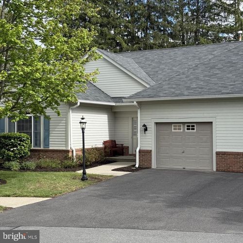 4 Empress Ct, PRINCETON, NJ, 08540-5065 | Card Image