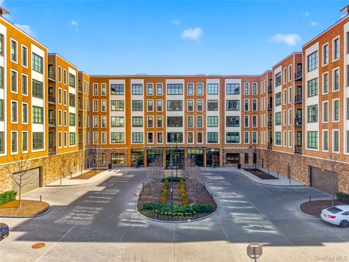 1332-100 Garvies Point Rd, Glen Cove, NY, 11542-5007 | Card Image