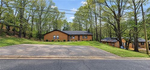 271 E Wright St, WINDER, GA, 30680-7123 | Card Image