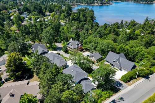 3147 Bowkett Pl, Saanich, BC, V8Z1K9 | Card Image