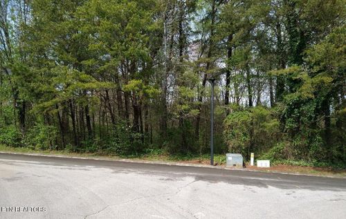 922 Hunters Rdg, Maryville, TN, 37803-1408 | Card Image