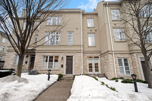 119-45 York Mills Road, North York, ON, M2P1B6 | Card Image
