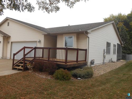 918 S Charlotte Ave Avenue, Sioux Falls, SD, 57103 | Card Image