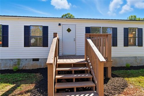 176 Westmoreland Meadows Dr, Cleveland, GA, 30528-5966 | Card Image